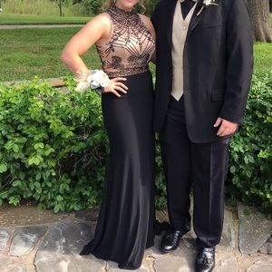 black/nude prom dress!